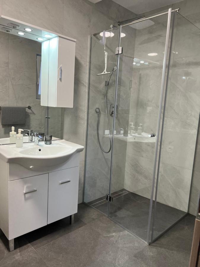 Stara Jezica Apartments With Wifi 류블랴나 외부 사진