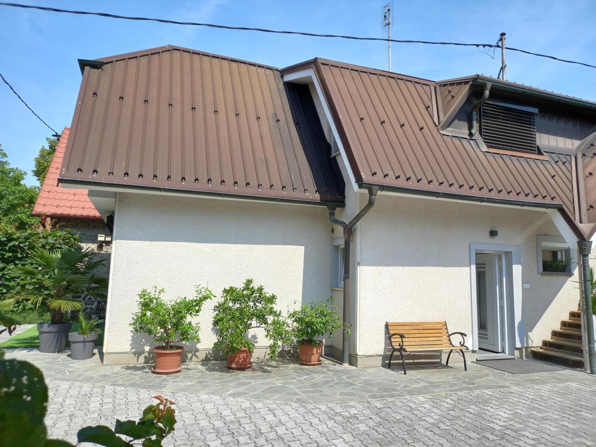 Stara Jezica Apartments With Wifi 류블랴나 외부 사진